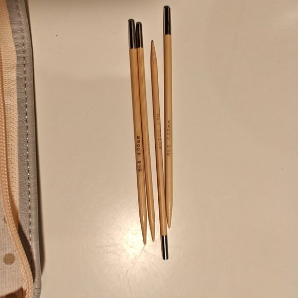 Tulip Carry C Interchangeable Bamboo Knitting Needle Set - Picture 5 of 7